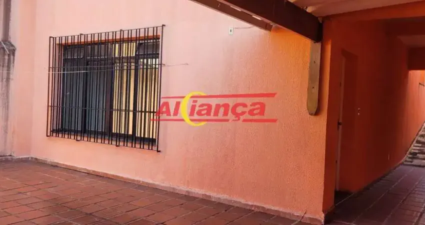 Casa em condomínio fechado com 3 quartos à venda na Rua Três Marias, 93, Jardim Madeirense, Guarulhos
