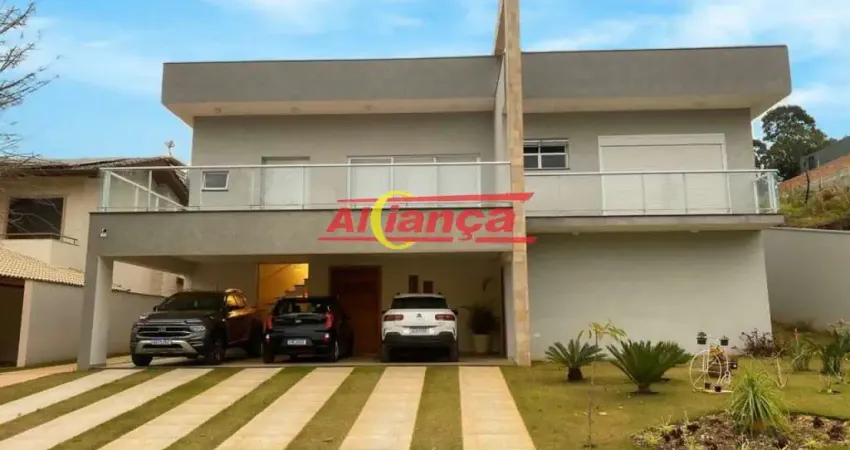 Sobrado à venda em Condomínio Village em Mairiporã - SP