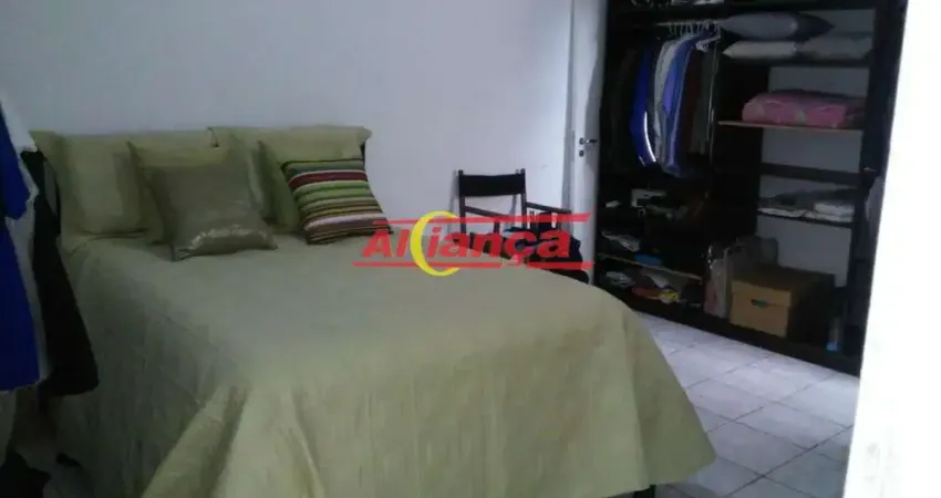 Casa com 3 quartos à venda na Rua Hermínio Amado, 221, Jardim Adriana, Guarulhos