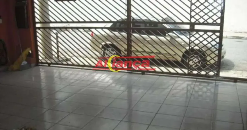 Sobrado para uso comercial ou residencial, 2 vagas, sala ampla, 3 dormitórios (2 suites), 3 andares