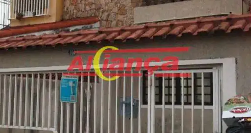 Linda casa no Gopouva com 3 Dormitórois, sendo 1 suíte, 2 vagas e dependência