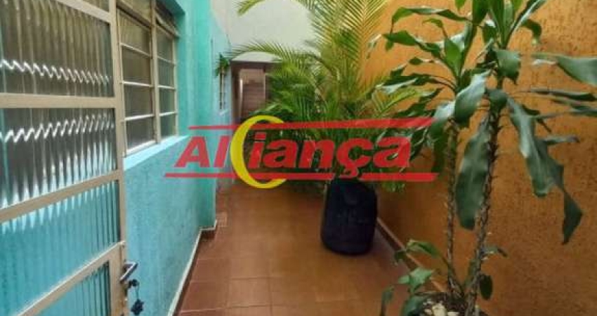 Casa em Guarulhos bairro Picanço com 180m², 2 quartos, 1 sala e 1 vaga!
