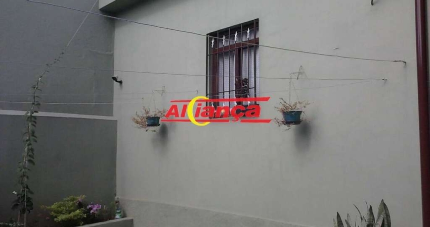 CASA TÉRREA, 2 QUARTOS, VAGA DE GARAGEM, REGIÃO COMERCIAL