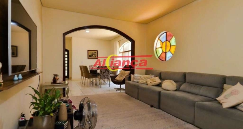Casa Térrea 220m², com 3 quartos à venda na Vila Augusta