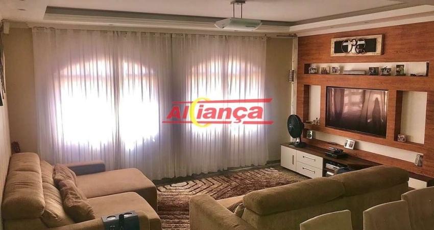 Casa espaçosa à venda no Cidade Soimco - Guarulhos  260m² de área construída