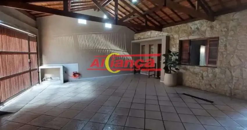 Casa térrea maravilhosa no Jardim Paraventi / Guarulhos