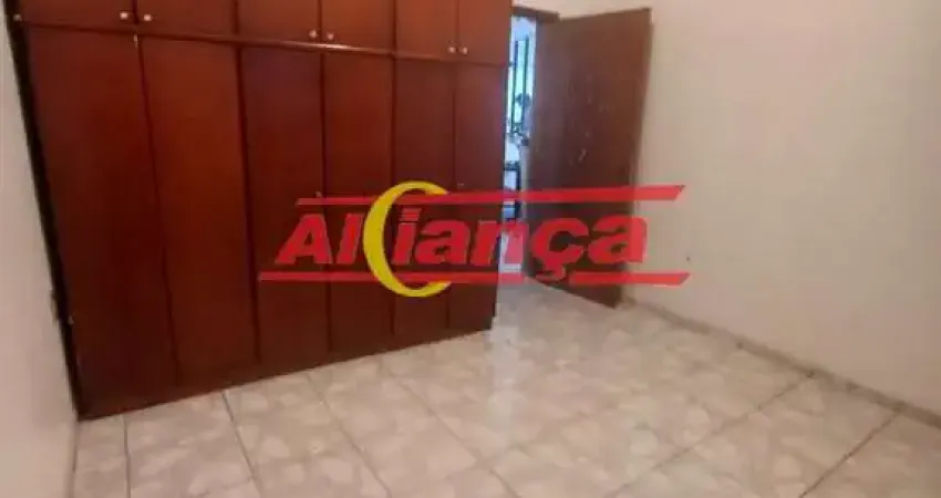 Casa com 7 quartos, 1 suíte e 5 banheiro - bairro Ipanema - Guarulhos