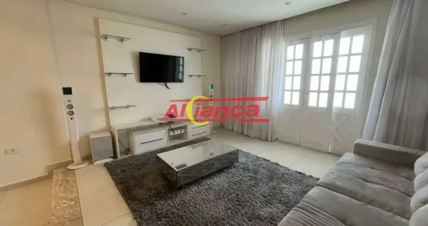 CASA ASSOBRADADA NO JD ROSA DE FRANÇA PORTEIRA FECHADA