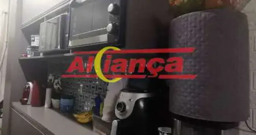 APARTAMENTO COM 2 QUARTOS E PLANEJADOS NA COZINHA E QUARTOS NA VIAL SADOKIM EM GUARULHOS, SP