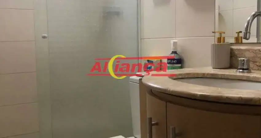 Apartamento 2 quartos sendo  1 Suíte, 1 banheiro, fica 200 mts do  Metrô Santana