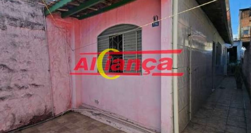 CASA TÉRREA COM EDÍCULA PARA INVESTIMENTO NO BAIRRO DOS  PIMENTAS