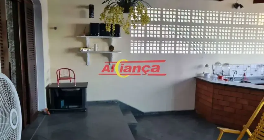 SOBRADO ESPETACULAR, 3 QUARTOS, 1 SUÍTE MASTER - LOCALIZAÇÃO PREMIUM EM GUARULHOS