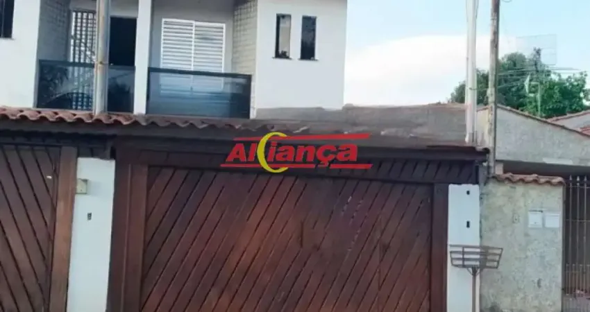 Sobrado 3 quartos sendo 1 Suíte e 2 Vagas - 93m² No Jardim Vila Galvão