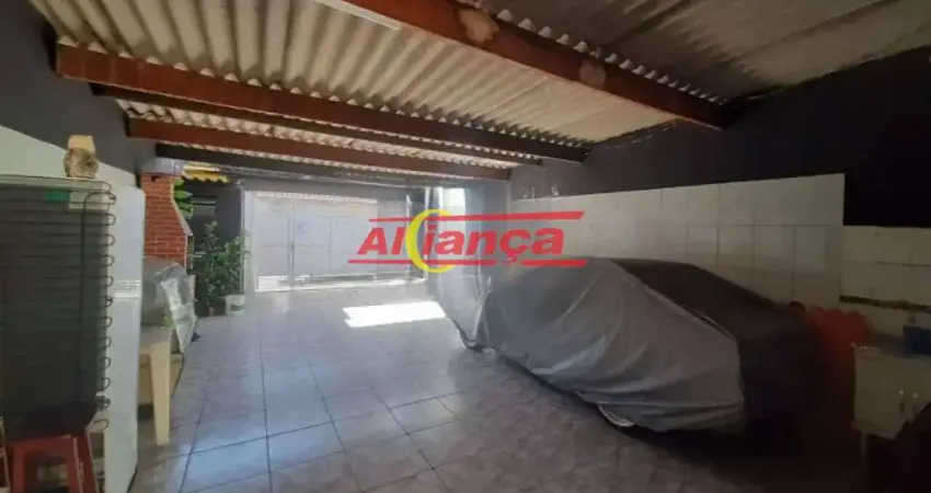 ÓTIMO SOBRADO COM 4 VAGAS , 2 QUARTOS, NO PICANÇO PROX. SHOPPING MAIA - 580 MIL