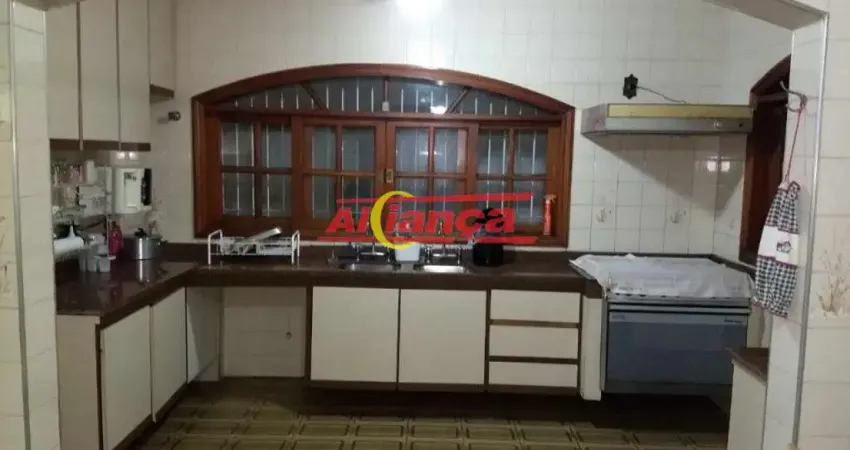 Casa em condomínio fechado com 3 quartos à venda na Rua Antônio Camargo, 206, Jardim São Jorge, Guarulhos