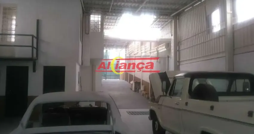 Terreno 400m com Sobrado Novo e Galpão Comercial - Vila Matilde