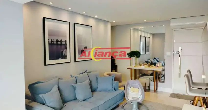 Apartamento Premium e Mobiliado com Closet e Varanda Envidraçada