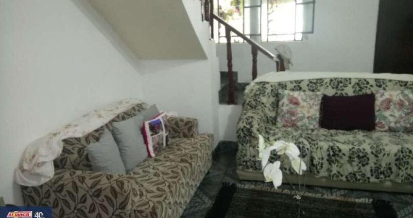 CASA COM 4 QUARTOS A VENDA, 235,20M² - Jardim Cocaia - Guarulhos - SP