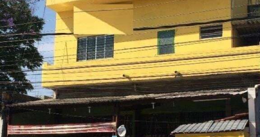Prédio Comercial e Residencial em avenida.