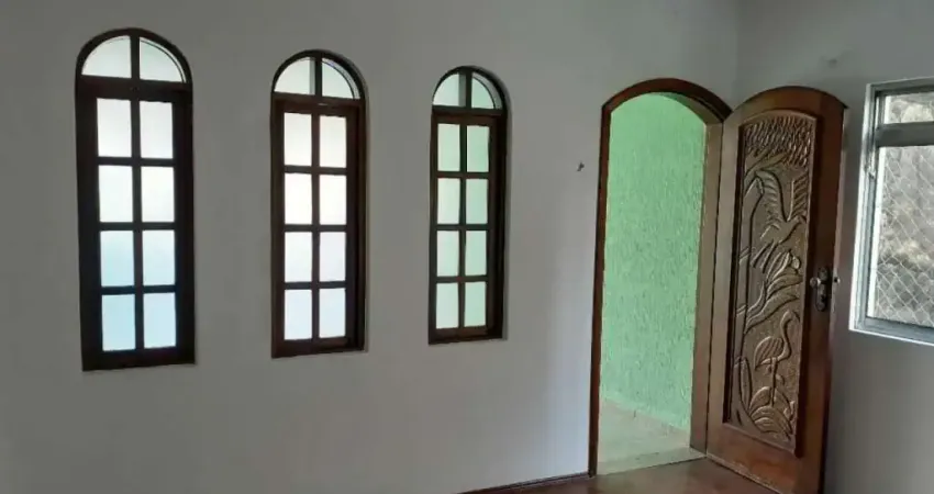 SOBRADO COM 3 DORMITÓRIOS SENDO 1 SUITE - A VENDA  JARDIM JOVAIA - GUARULHOS/SP