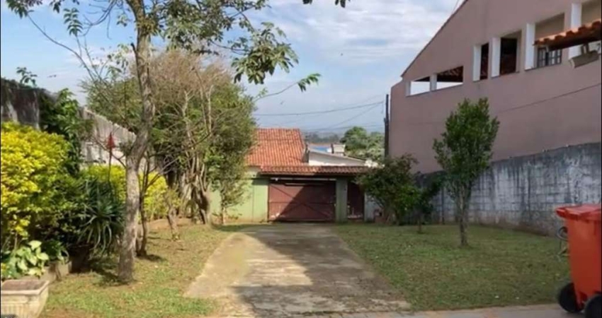 Casa para Venda em Mogi das Cruzes, Vila Pomar, 2 dormitórios, 1 banheiro, 10 vagas