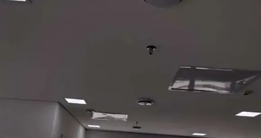 Salão Comercial para Locação em Mogi das Cruzes, Vila Partenio, 2 banheiros, 1 vaga