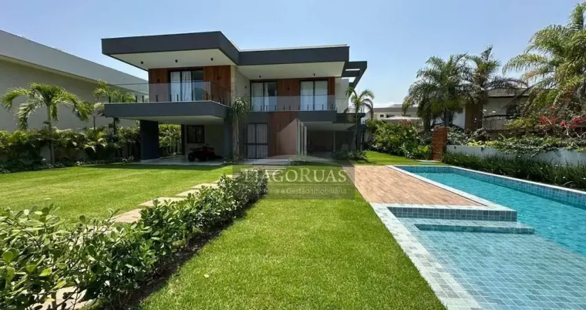 Casa de Alto Luxo no Condomínio Busca Ville - 5 Suítes - Fino Acabamento - À Venda em Busca Vida