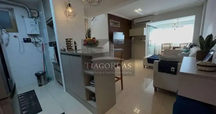 Viva com conforto e sofisticação no Duplex do Cosmopolitan em Alphaville Salvador! 2 quartos, 1 suíte, vista deslumbrante e privativa.