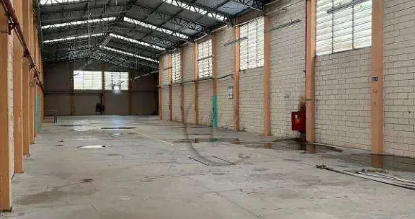 Galpão industrial com  1750m² para Locação em Mauá