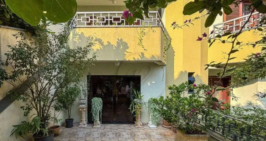 Sobrado com 5 dormitórios à venda, 540 m² por R$ 1.750.000,00 - Jardim - Santo André/SP