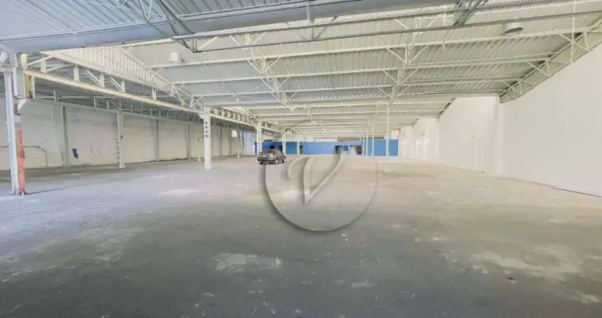 Galpão com 3.600m² para locação na Vila Pires em Santo André!