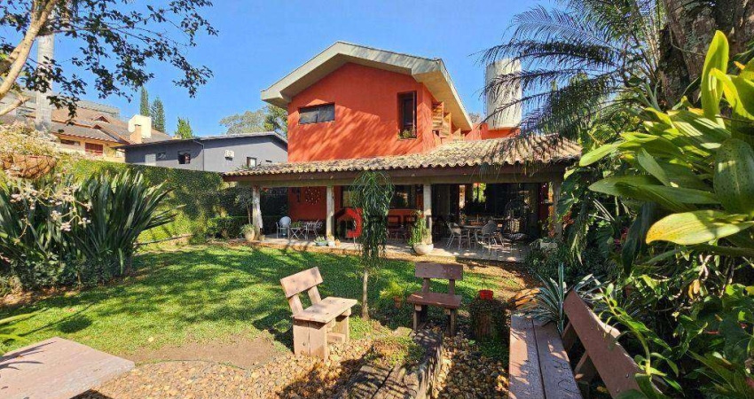 Casa com 3 dormitórios à venda, 330 m² por R$ 1.800.000,00 - Granja Viana - Cotia/SP