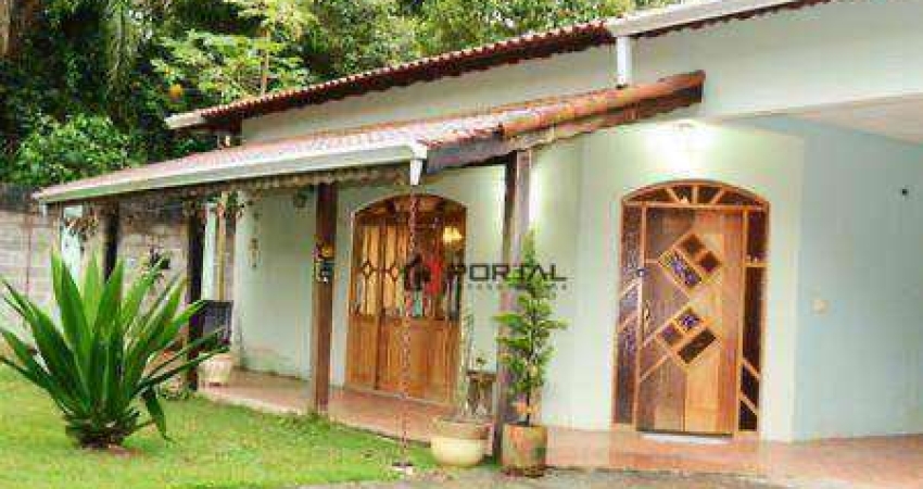 Casa com 3 dormitórios à venda, 325 m² por R$ 930.000,00 - Cotia - Cotia/SP