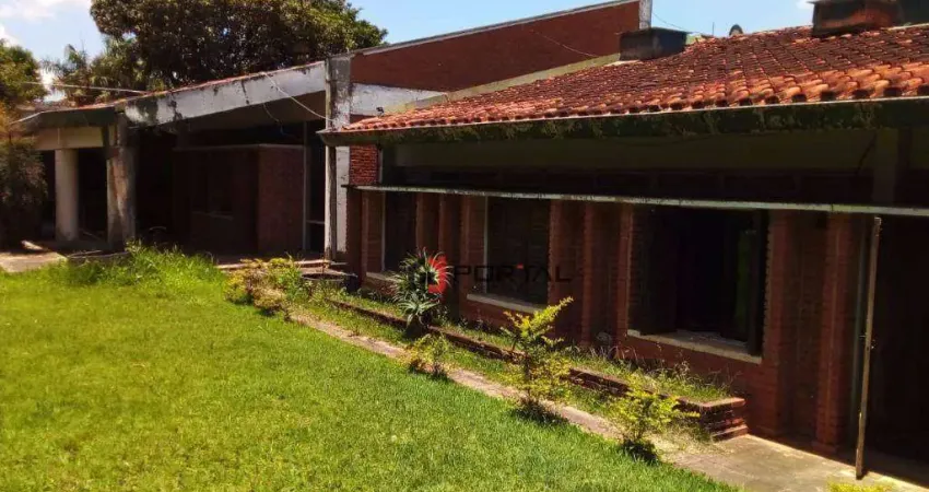Casa com 7 dormitórios para alugar, 1137 m² por R$ 10.100,00/mês - Granja Viana - Jandira/SP