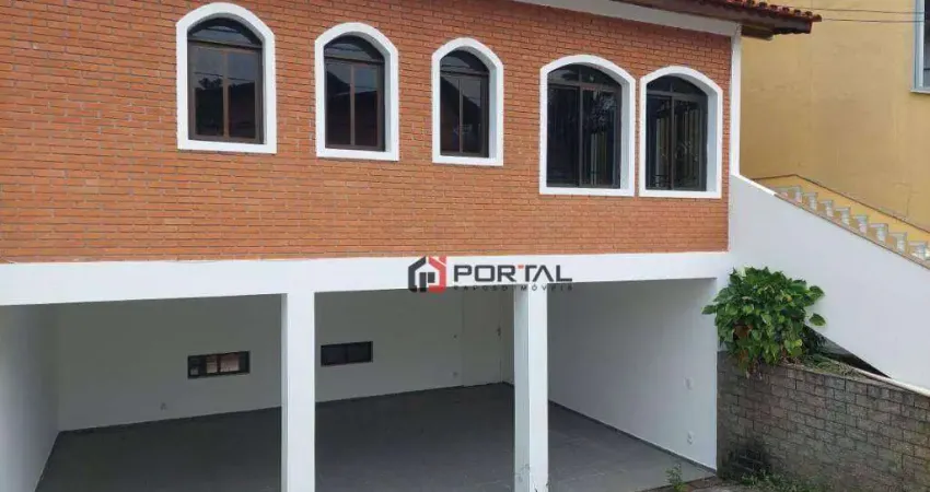 Casa com 4 dormitórios para alugar, 350 m² por R$ 6.166,00/mês - Jardim da Glória - Cotia/SP