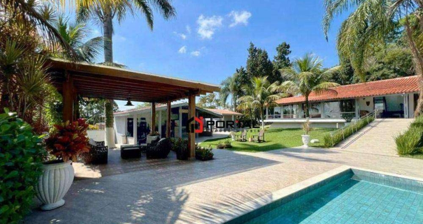 Casa com 6 dormitórios à venda, 619 m² por R$ 2.800.000,00 - Granja Viana - Carapicuíba/SP