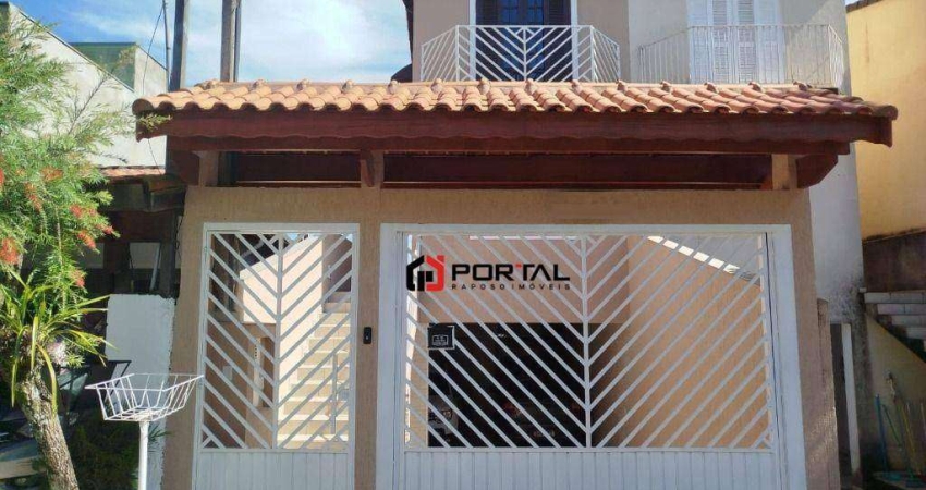 Casa com 4 dormitórios à venda, 240 m² por R$ 780.000,00 - Granja Viana - Cotia/SP