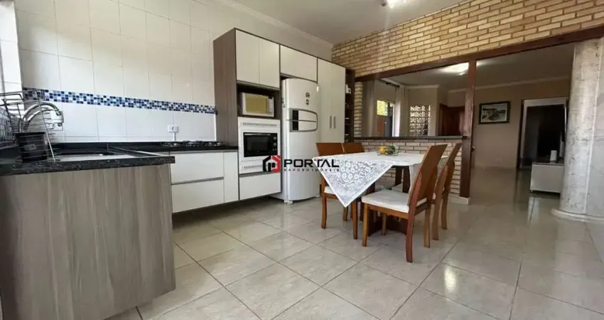 Casa em condomínio fechado com 3 quartos à venda na Estrada Manoel Lages do Chao, 295, Jardim Caiapia, Cotia