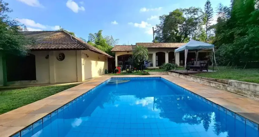 Casa em condomínio fechado com 5 quartos à venda na Via das Begônias, 126, Granja Viana, Cotia