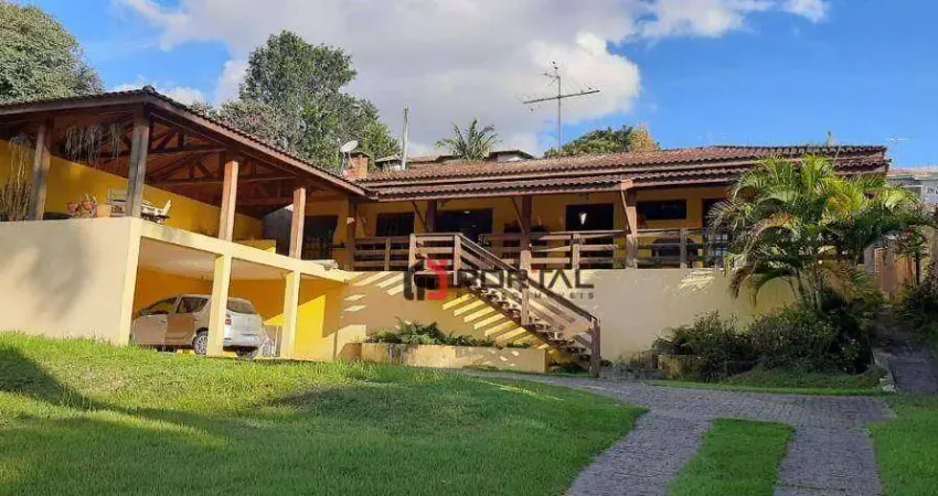 Casa com 3 dormitórios à venda, 272 m² por R$ 1.100.000,00 - Granja Viana - Carapicuíba/SP