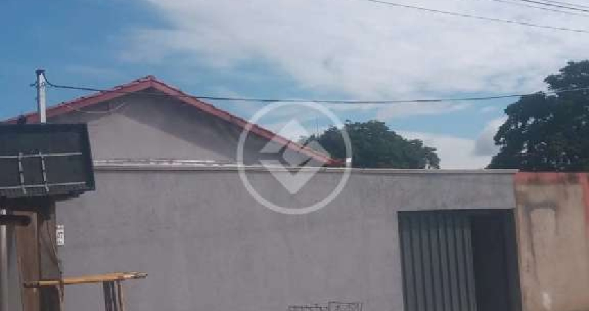 EXCELENTE CASA NO RESIDENCIAL RIO VERDE (ELI FORTE) codigo: 100614