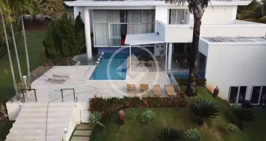 Incrível sobrado neoclássico no Residencial Aldeia do Vale codigo: 131885