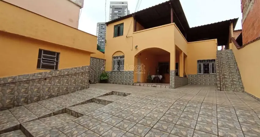Casa com 3 quartos à venda na Rua Professora Elmaia Vaz, Teixeiras, Juiz de Fora