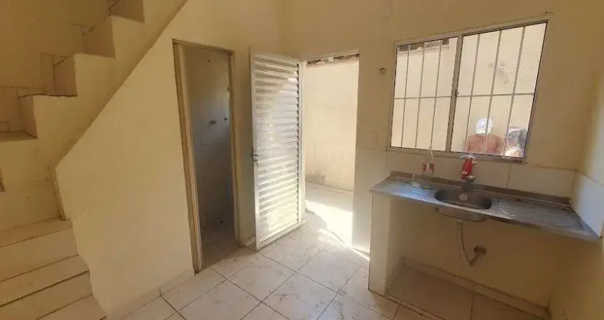 Casa com 1 quarto para alugar na Estrada do Capão Bonito, 1665, Jardim Maria de Lourdes, Guarulhos