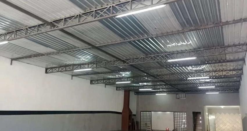 Galpão para Alugar 333 metros,c/ casa parte superior de 45 metros, área total 37
