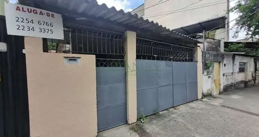 Cascadura - casa de vila 02 quartos p/locação - rua sidônio pais