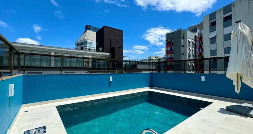 Cobertura  3 dormitórios à venda, 221 m² por R$ 2.390.000 - Centro - Florianópolis/SC