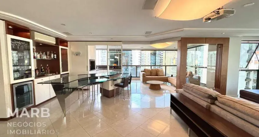 Apartamento com 4 dormitórios à venda, 230 m² por R$ 3.500.000,00 - Centro - Florianópolis/SC