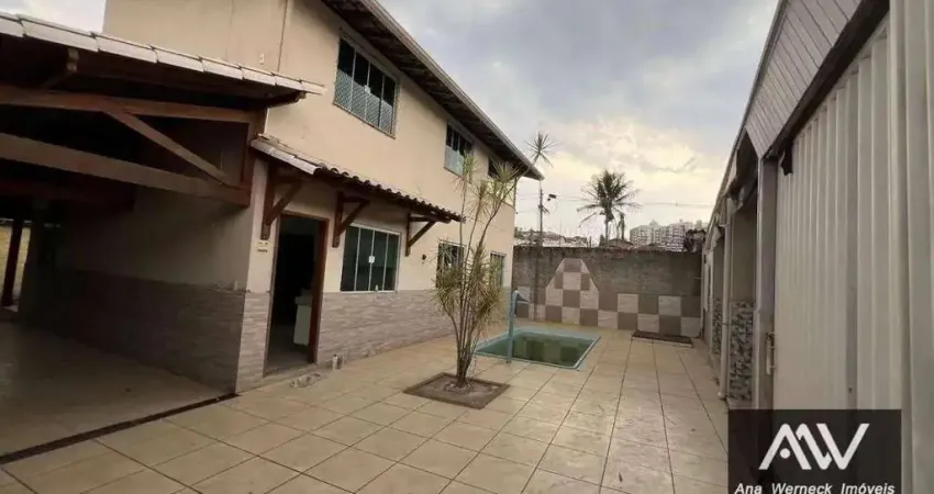 Casa com 4 dormitórios à venda, 400 m² por R$ 640.000,00 - Parque Guarua - Juiz de Fora/MG