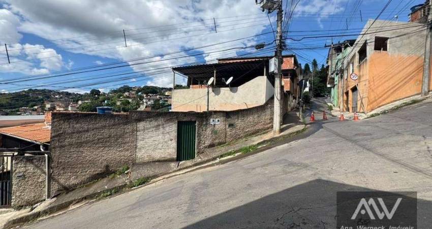 Casa com 2 dormitórios à venda, 80 m² por R$ 220.000 - São Tarcísio - Juiz de Fora/MG
